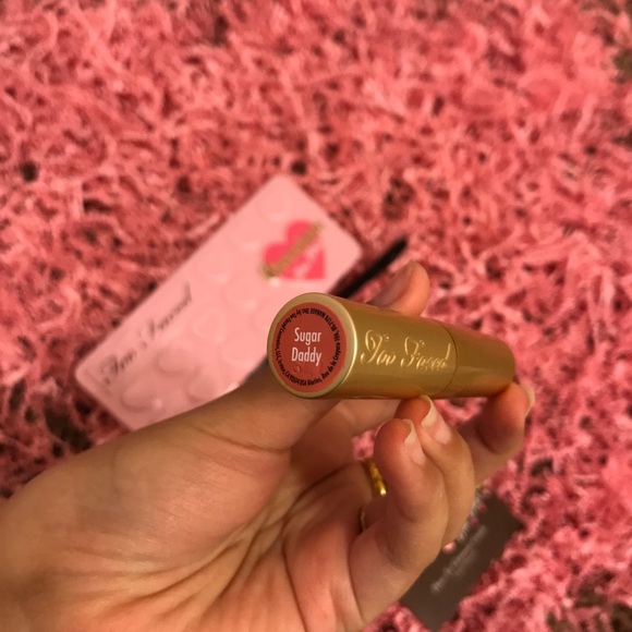 Too Faced bundle - Picture 5 of 5
